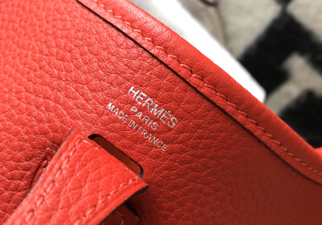 Hermes Evelyne 16 Amazone TPM Shoulder Bag In Red Clemence Leather